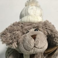 Peluche chien "Edy" originale de "Louise Mansen" - beige, marron et blanc – Image 2