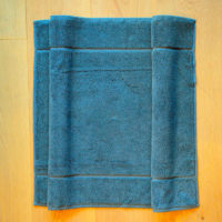 Set linge éponge de bain télécabine gris avec gant de toilette, serviettes, tapis et grand linge de bain de douche – Image 4