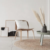 Impression artistique style scandinave "Roy" by Jenni Hakkarainen et cadre en chêne – Image 3