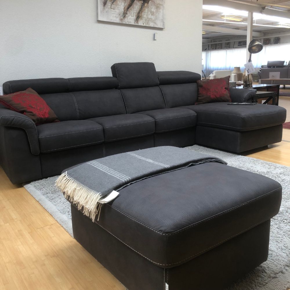 Ensemble CS Twist - Canapé 3 places accoudoir gauche avec chaise longue à droite + Pouf