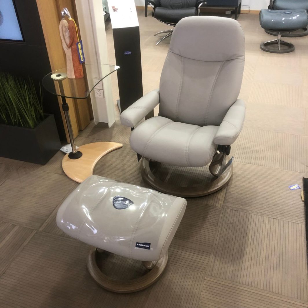 Consul Classic Small 1145015  Fauteuil STRESSLESS relax pivotant + pouf